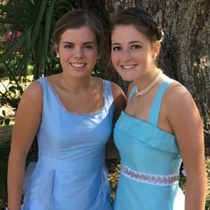 Meet your Posher, Clara leder